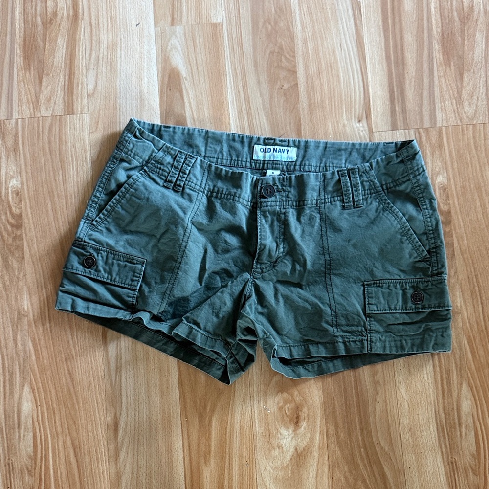 Old Navy Women's Olive Utility Cargo Shorts